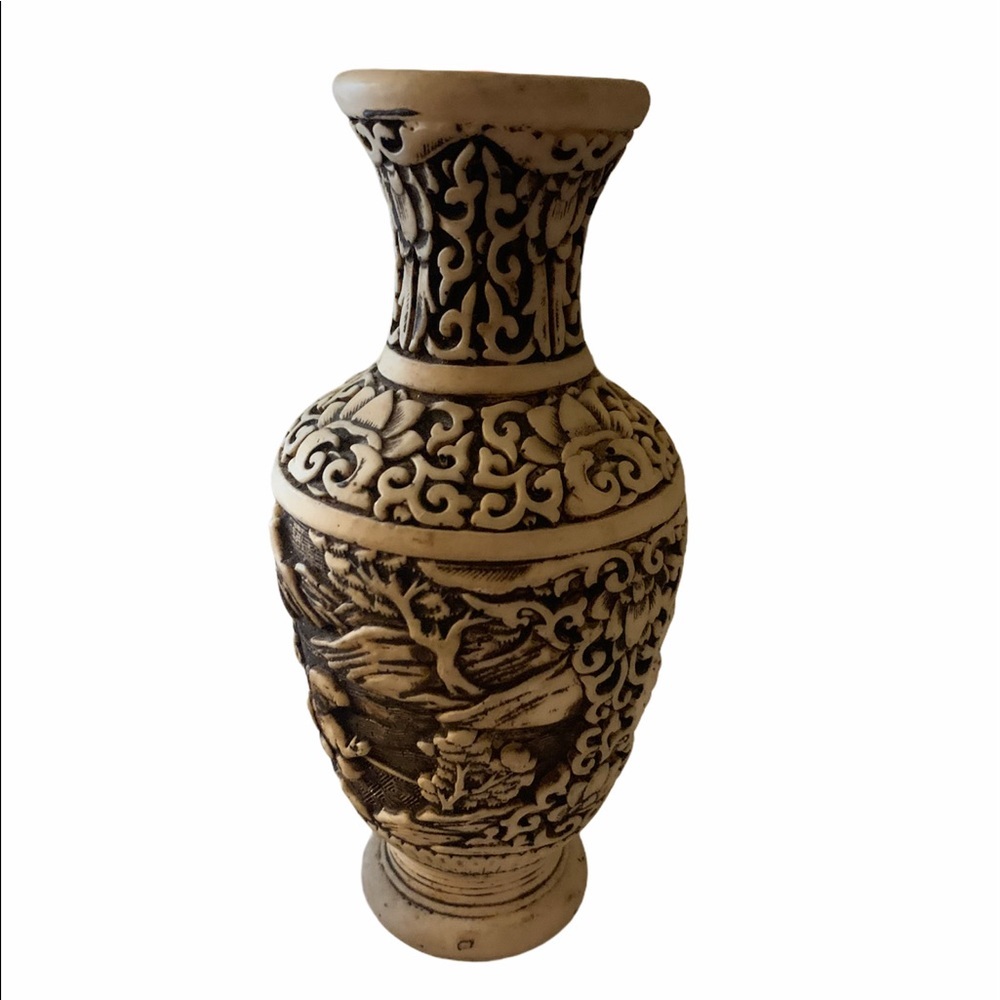 Vintage hand carved marble vase ⭐️